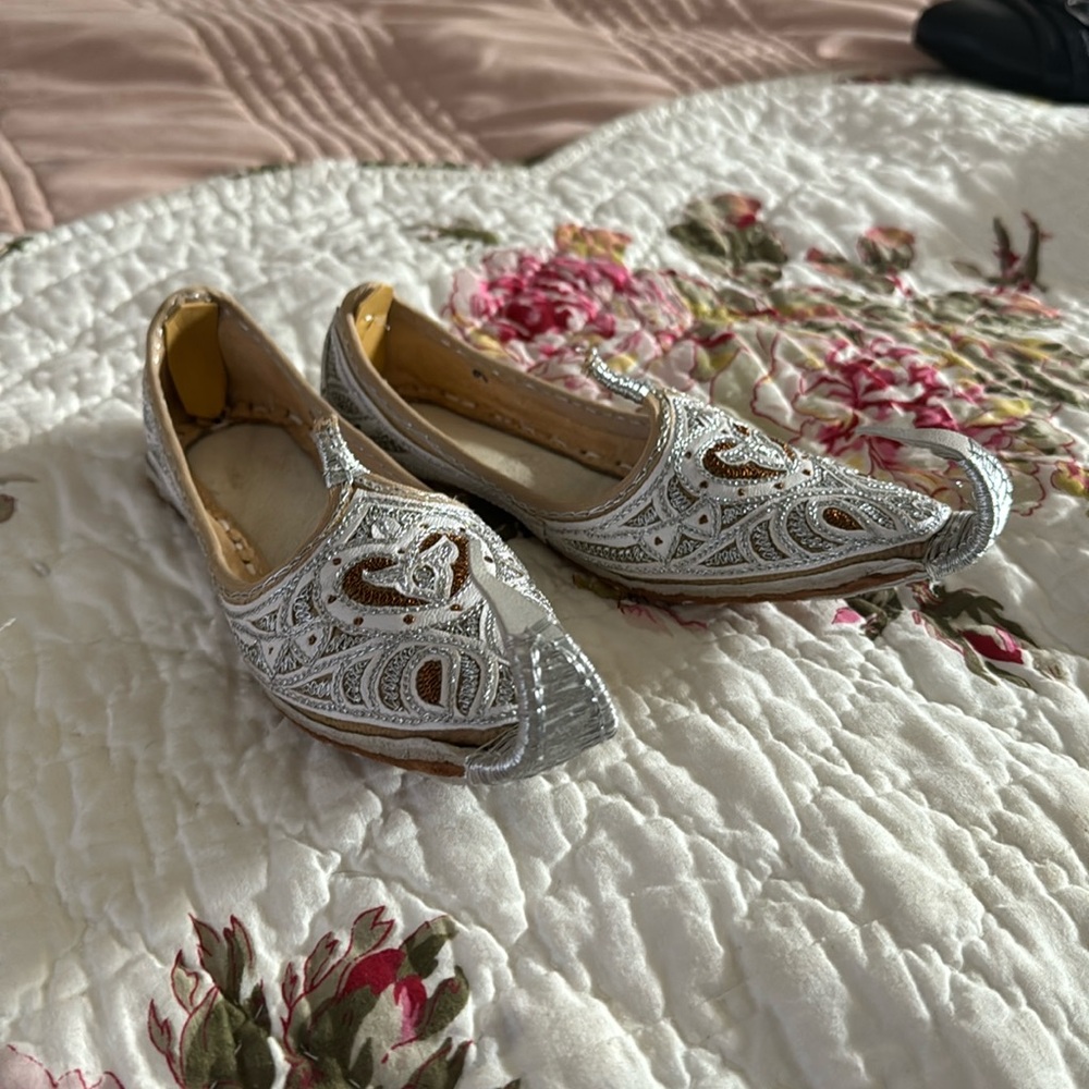 [HANDMADE, BRAND NEW!] Traditional Eid Shoes for Boys Size One!
